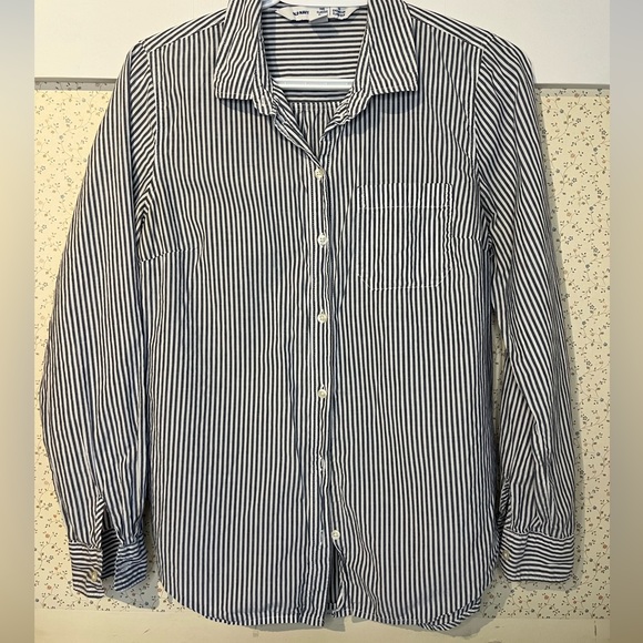 Old Navy Tops - The Classic Shirt by Old Navy 100% Cotton medium